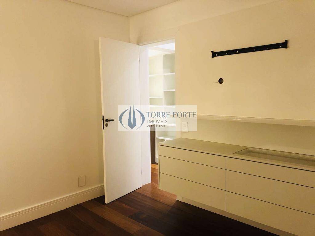 Apartamento à venda com 2 quartos, 158m² - Foto 8