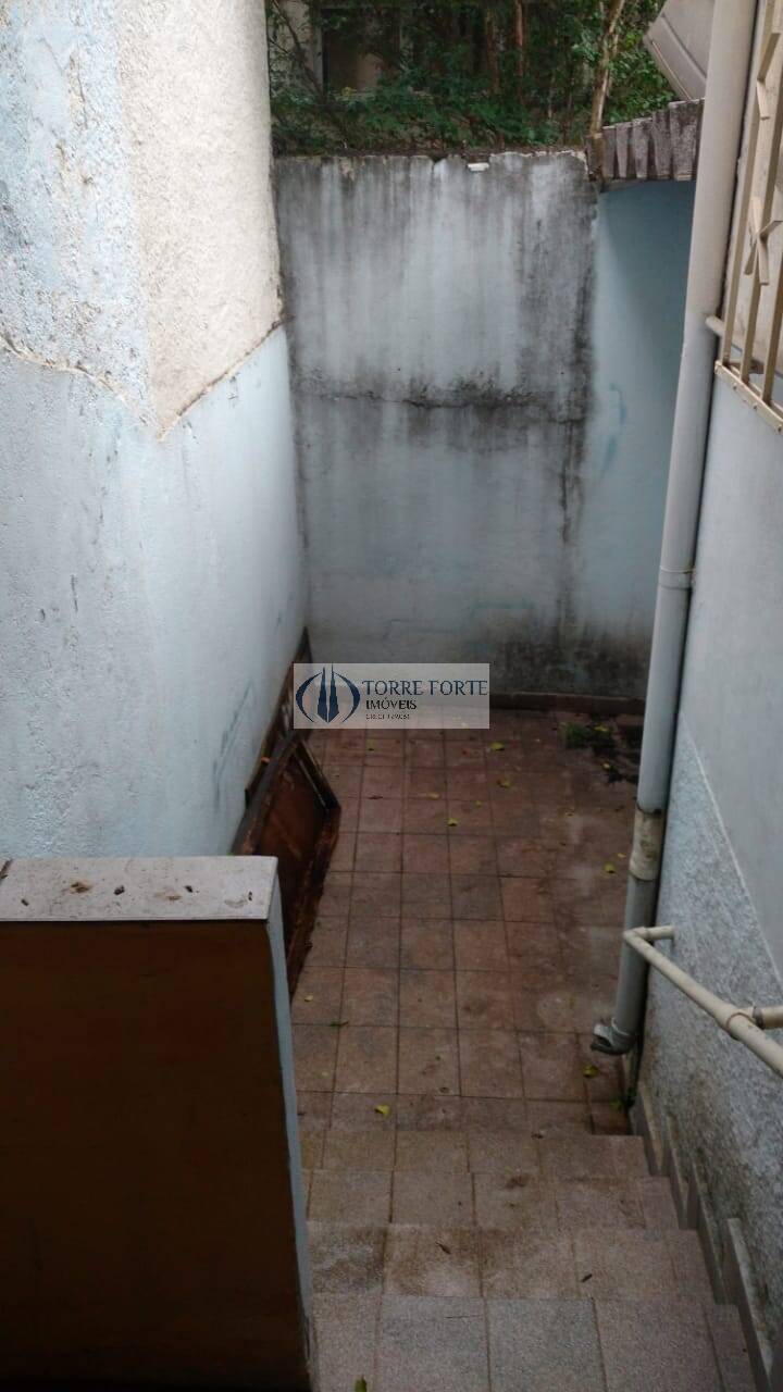 Sobrado à venda com 2 quartos, 160m² - Foto 4