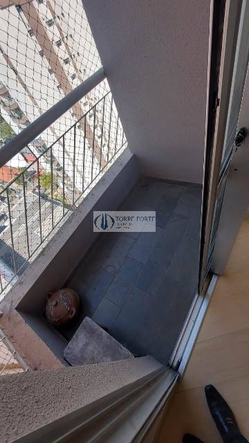 Apartamento à venda com 2 quartos, 50m² - Foto 4