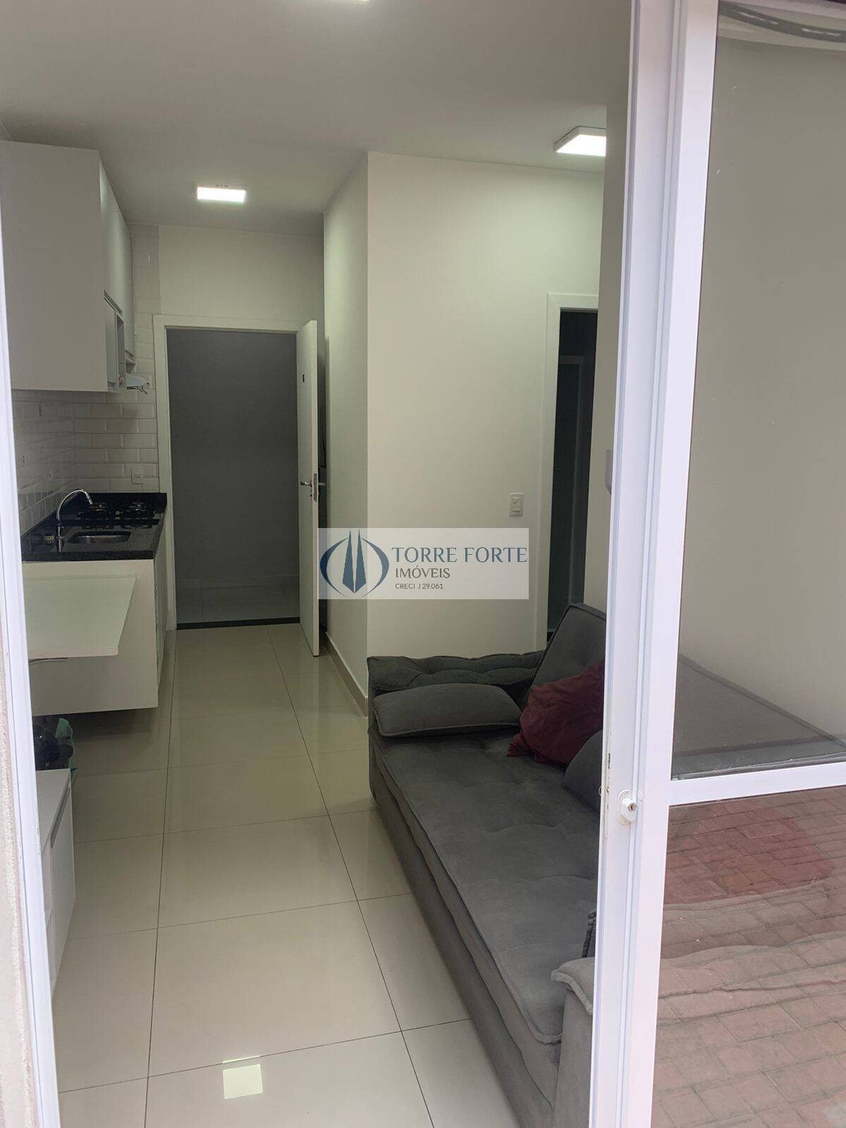 Apartamento à venda com 2 quartos, 45m² - Foto 1