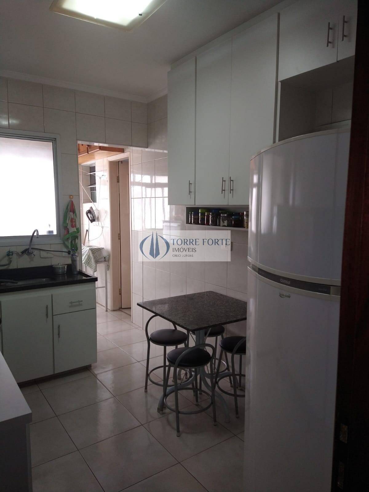 Apartamento à venda com 3 quartos, 90m² - Foto 18