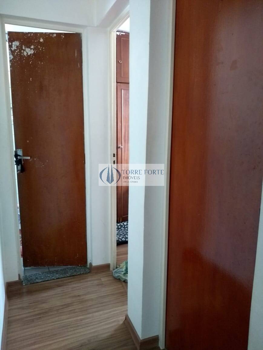 Apartamento à venda com 2 quartos, 60m² - Foto 8