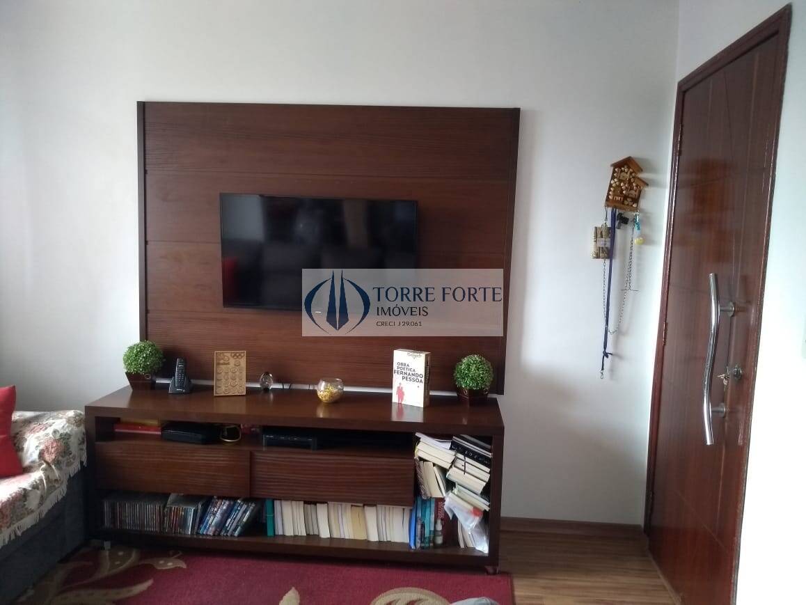 Apartamento à venda com 2 quartos, 60m² - Foto 7