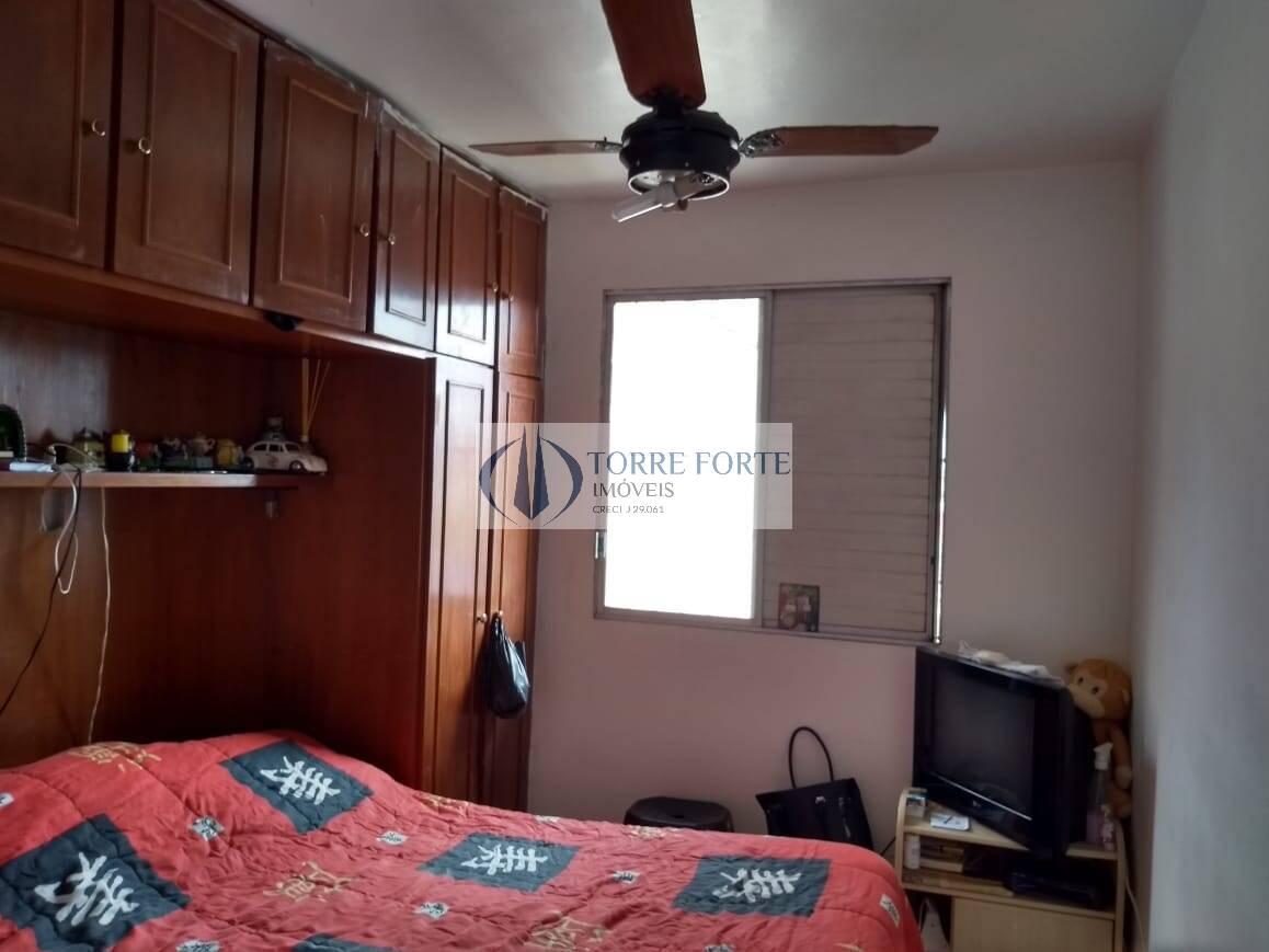 Apartamento à venda com 2 quartos, 60m² - Foto 11