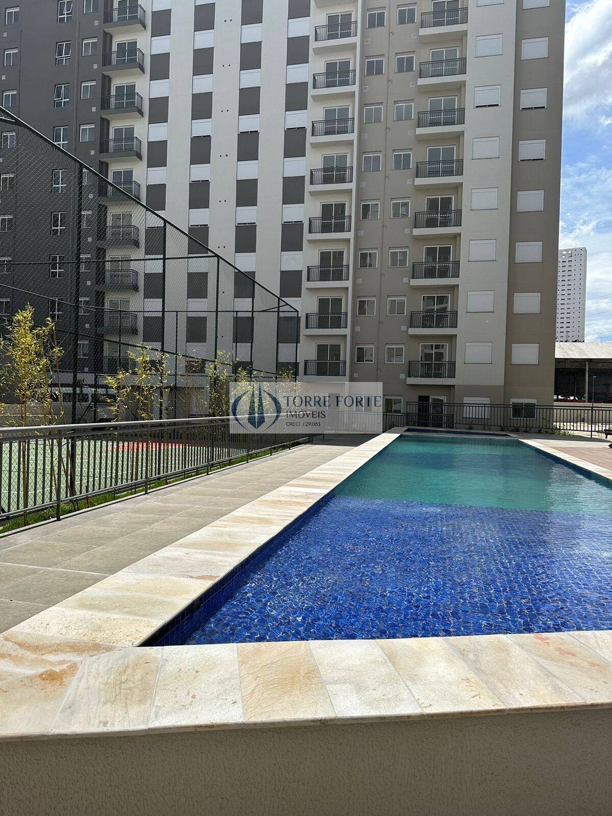 Apartamento para alugar com 2 quartos, 47m² - Foto 2