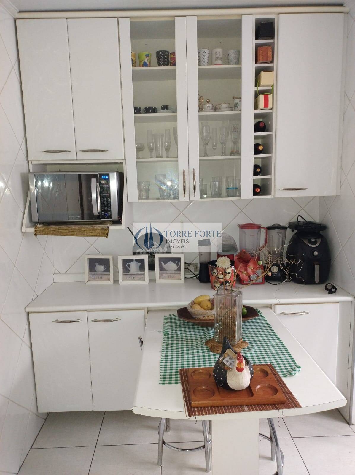 Apartamento para alugar com 2 quartos, 73m² - Foto 7