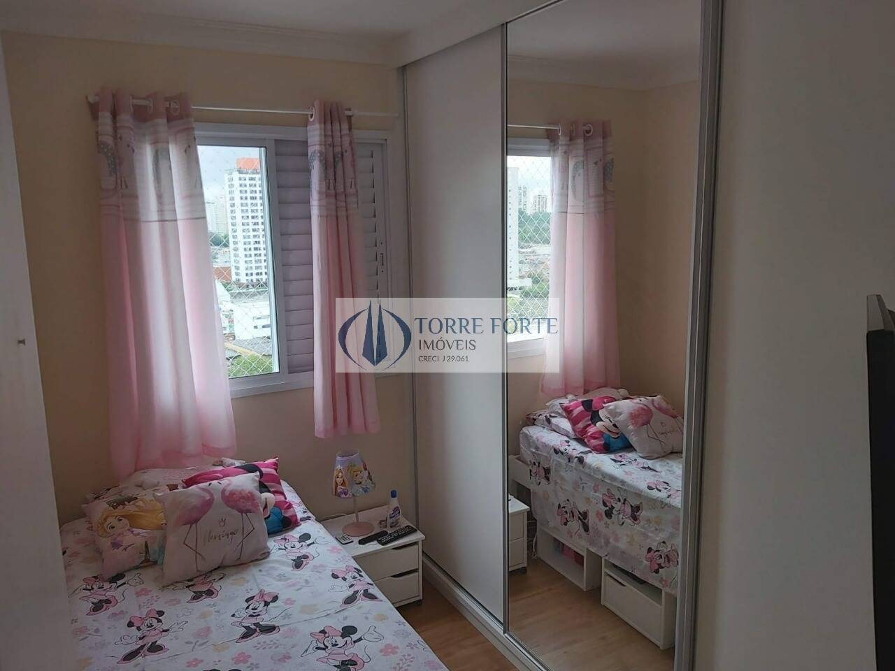 Apartamento à venda com 2 quartos, 65m² - Foto 17