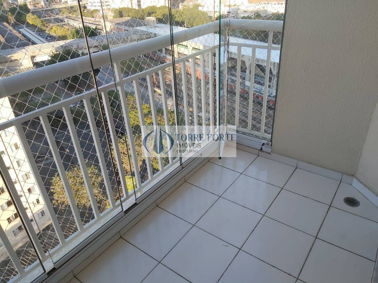 Apartamento à venda com 2 quartos, 65m² - Foto 13