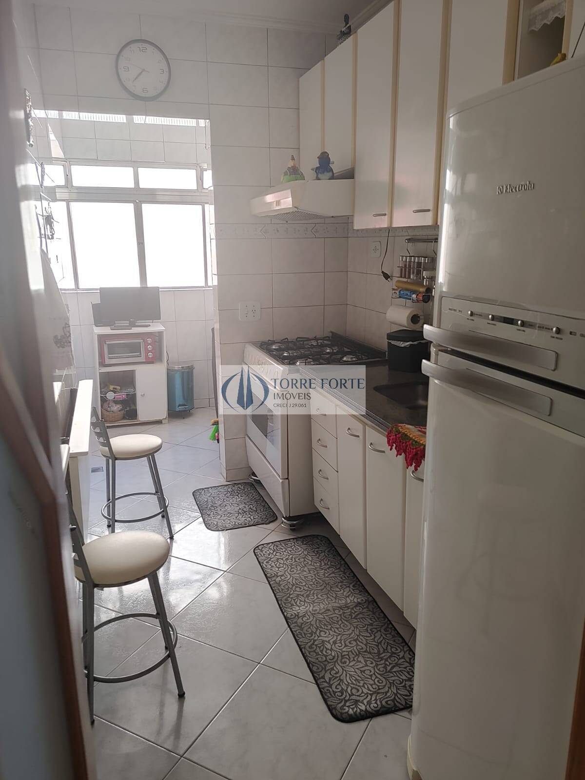 Apartamento à venda com 3 quartos, 75m² - Foto 12