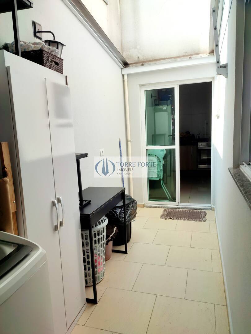 Apartamento à venda com 2 quartos, 55m² - Foto 32