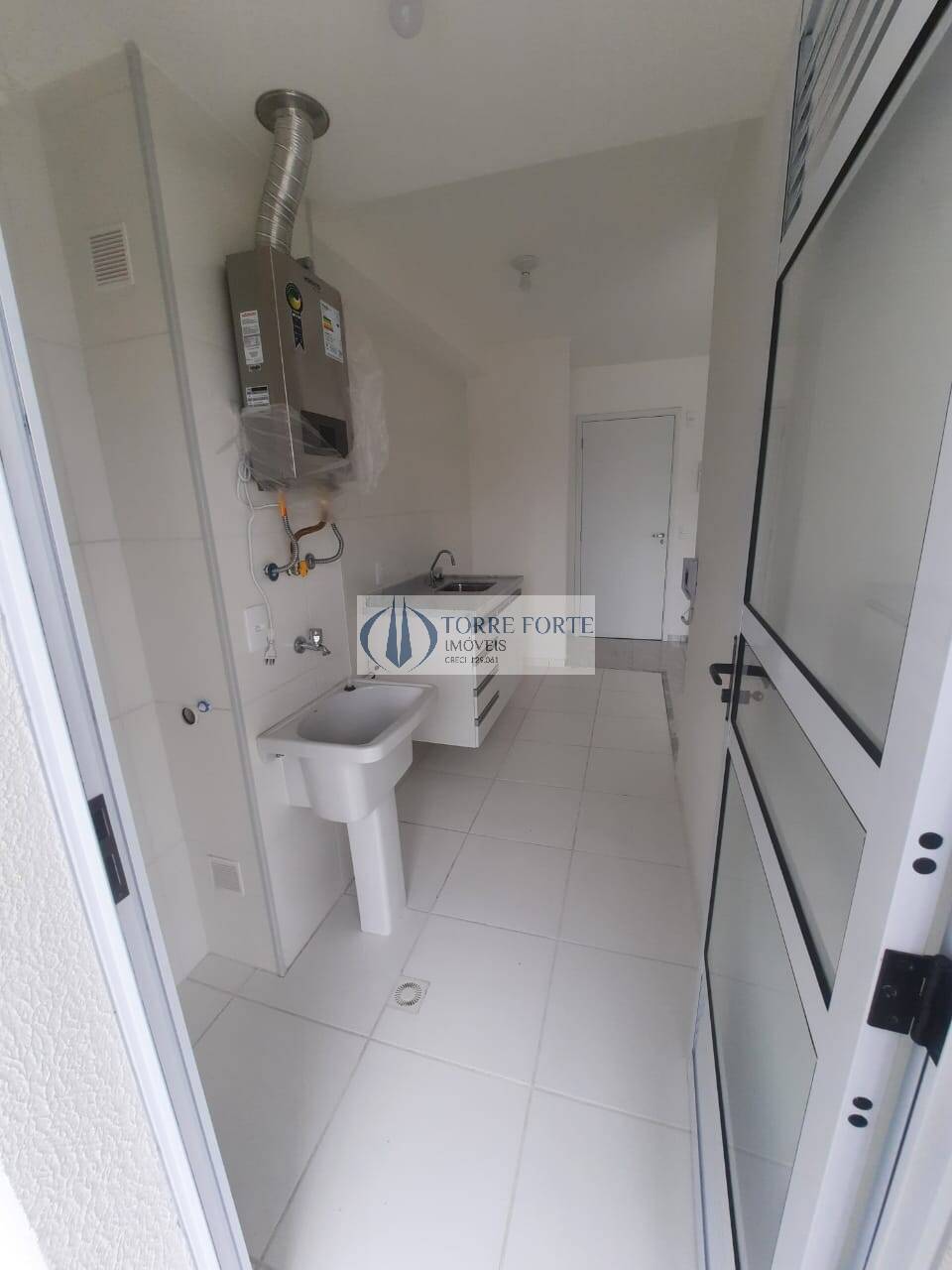 Apartamento à venda com 2 quartos, 66m² - Foto 12