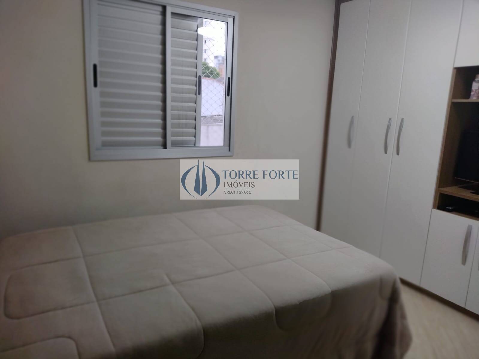 Apartamento à venda com 3 quartos, 76m² - Foto 4