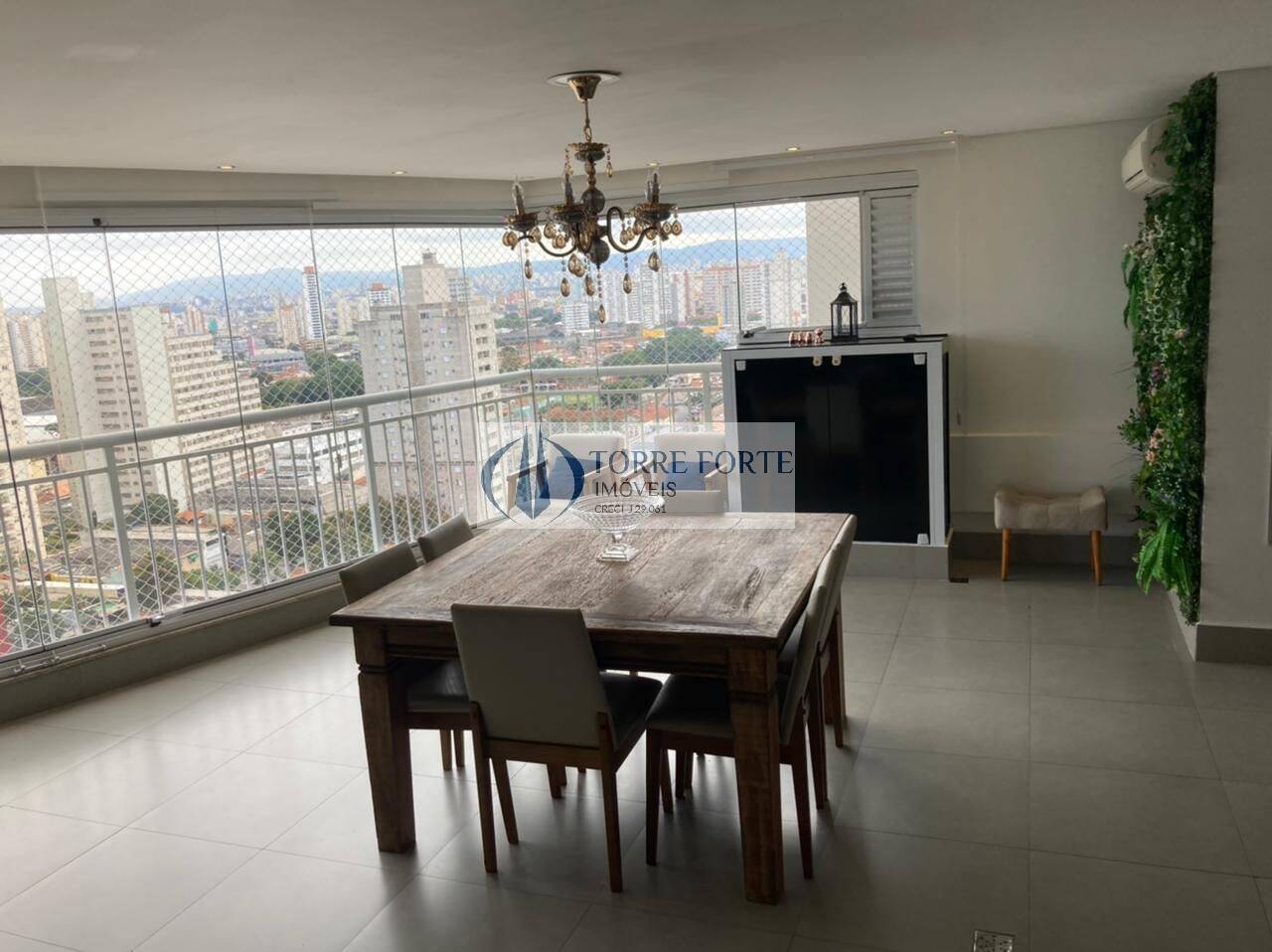 Apartamento à venda com 3 quartos, 122m² - Foto 1