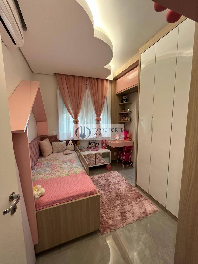 Apartamento à venda com 3 quartos, 151m² - Foto 2