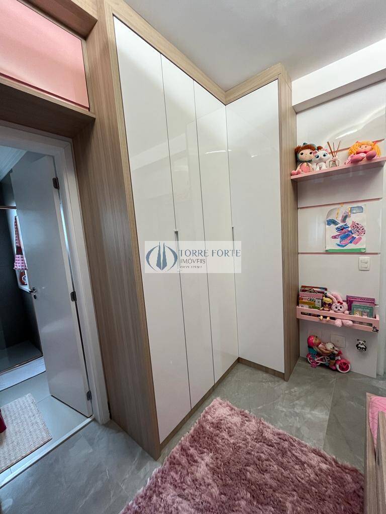 Apartamento à venda com 3 quartos, 151m² - Foto 1