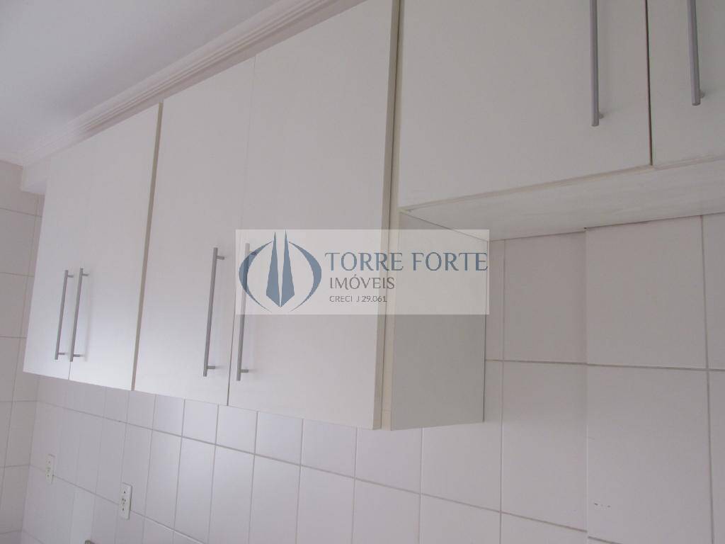 Apartamento à venda com 2 quartos, 67m² - Foto 10