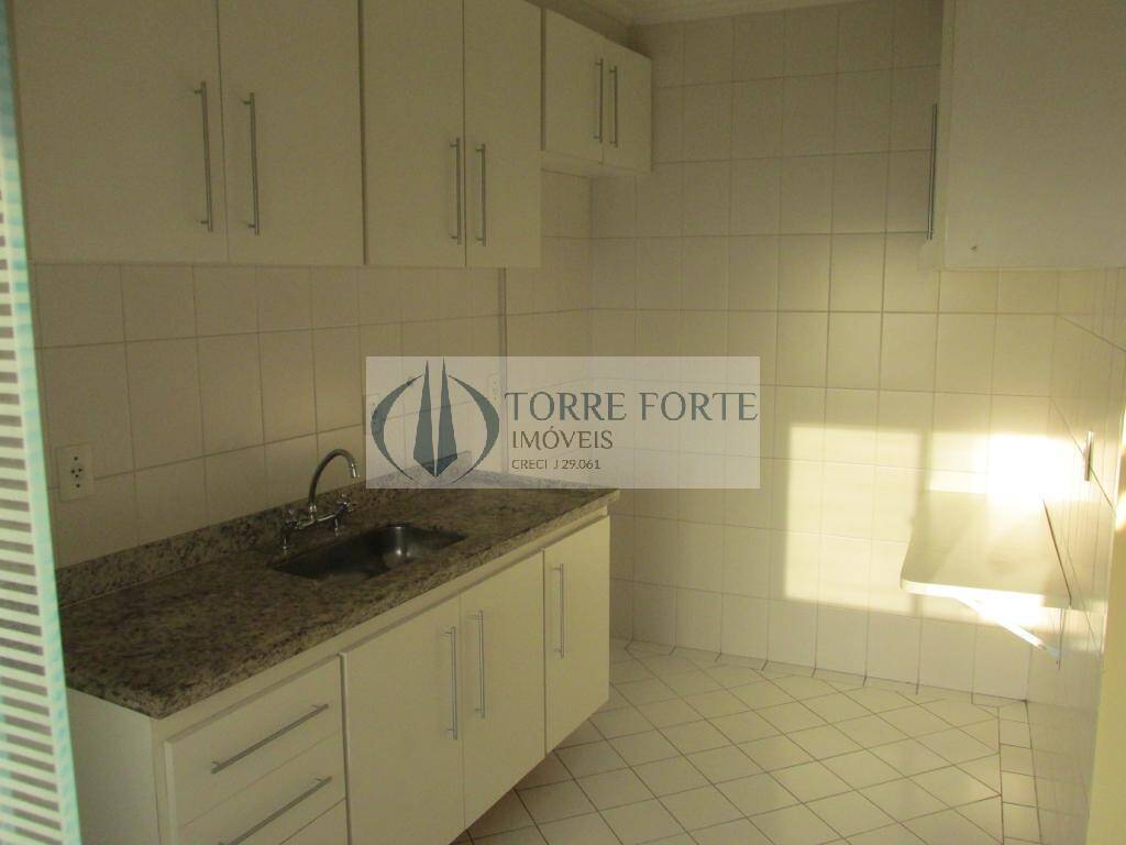 Apartamento à venda com 2 quartos, 67m² - Foto 14