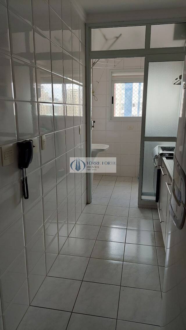 Apartamento à venda com 2 quartos, 67m² - Foto 7