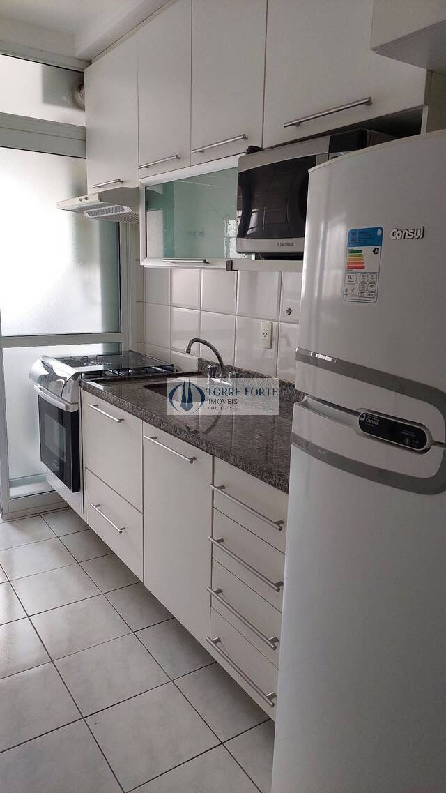 Apartamento à venda com 2 quartos, 67m² - Foto 4