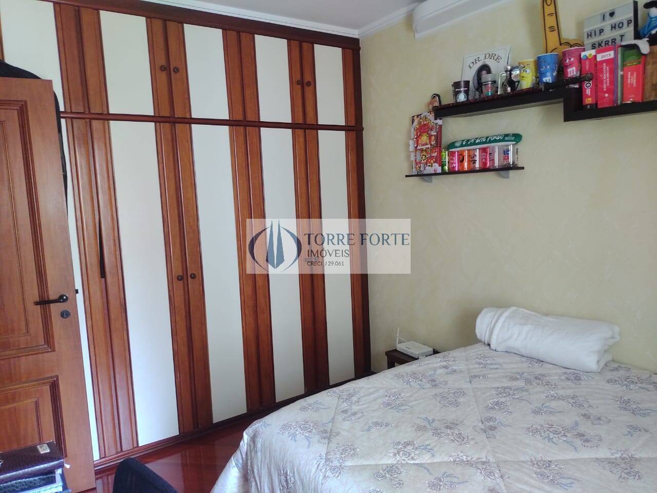 Apartamento à venda com 4 quartos, 188m² - Foto 6