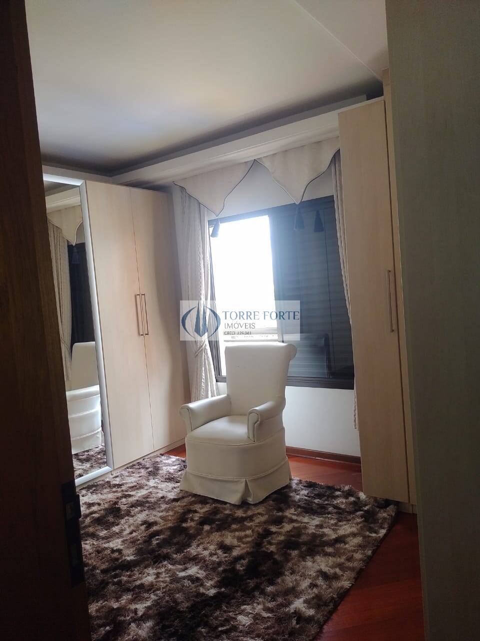 Apartamento à venda com 4 quartos, 188m² - Foto 16