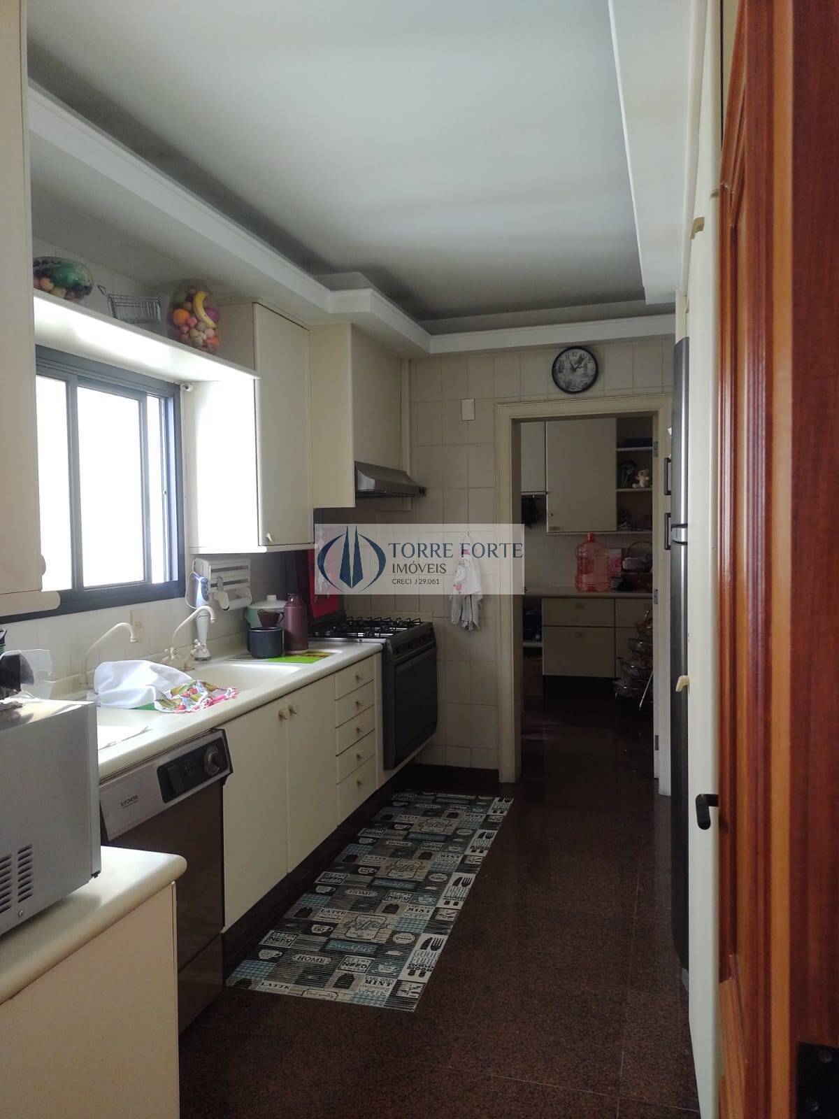 Apartamento à venda com 4 quartos, 188m² - Foto 22