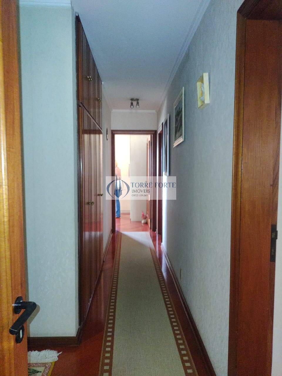 Apartamento à venda com 4 quartos, 188m² - Foto 32