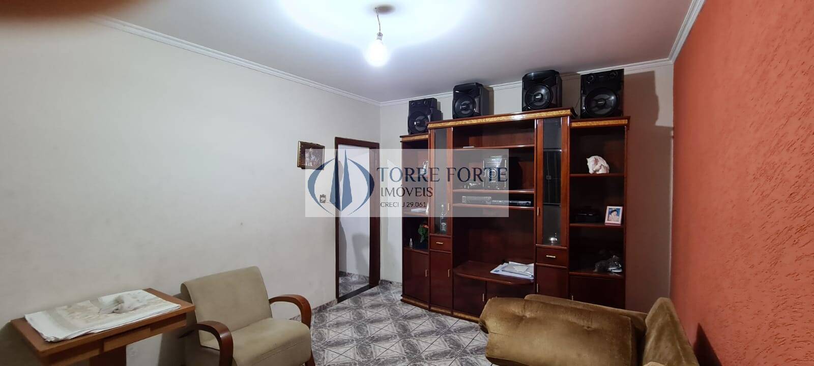 Casa à venda com 3 quartos, 194m² - Foto 2