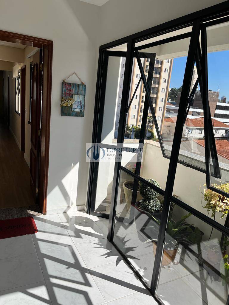 Apartamento à venda com 3 quartos, 121m² - Foto 2