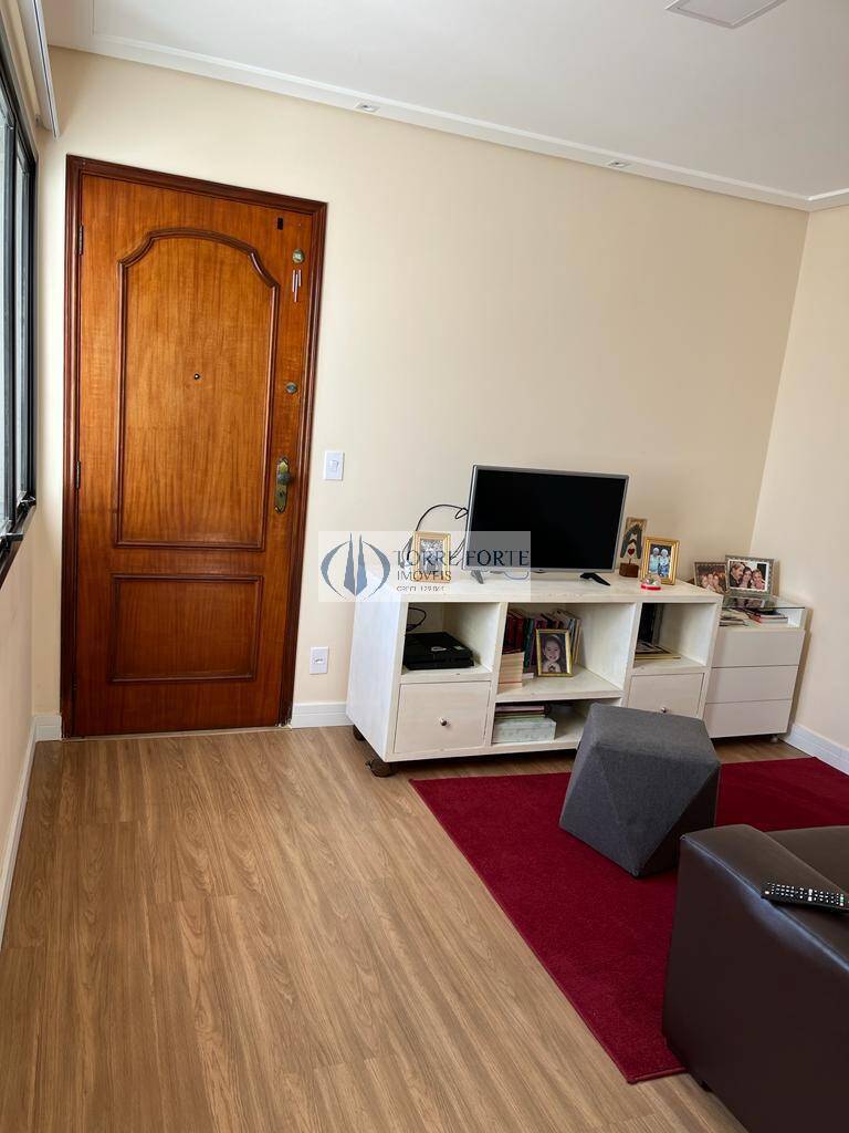 Apartamento à venda com 3 quartos, 121m² - Foto 7