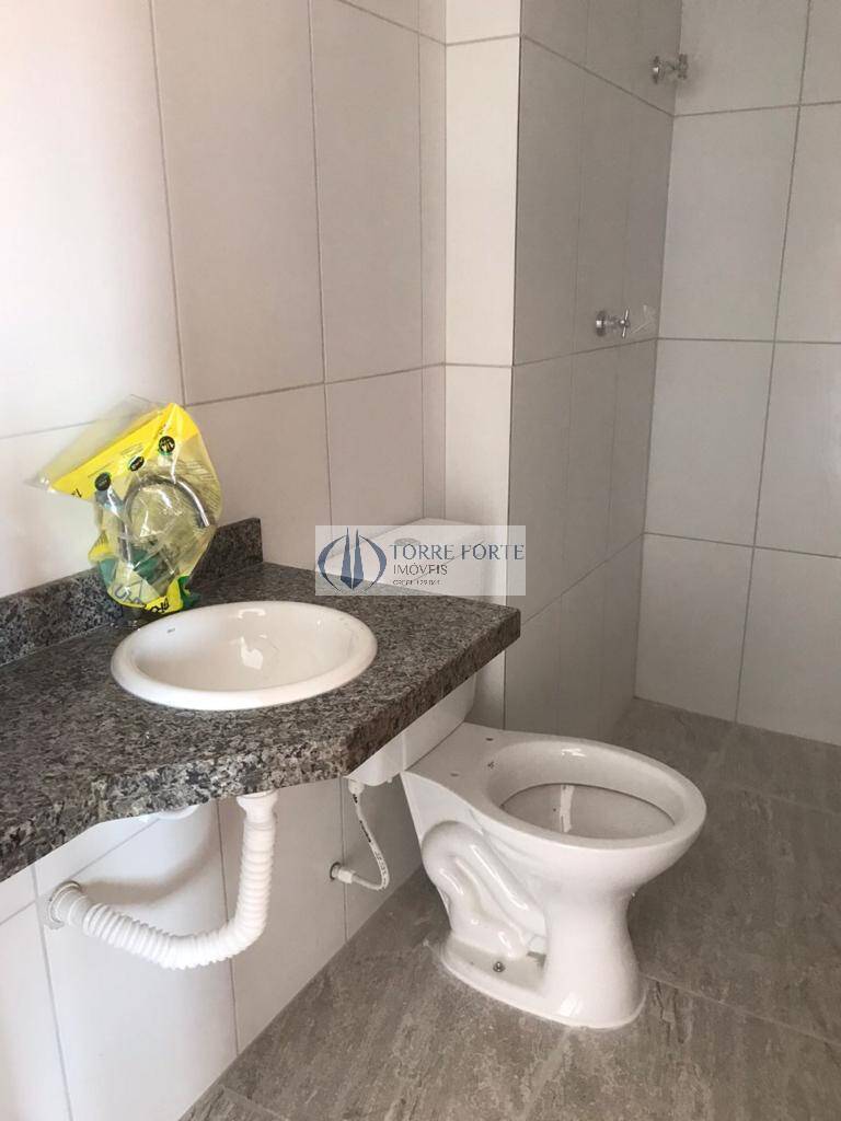 Apartamento à venda com 2 quartos, 41m² - Foto 12