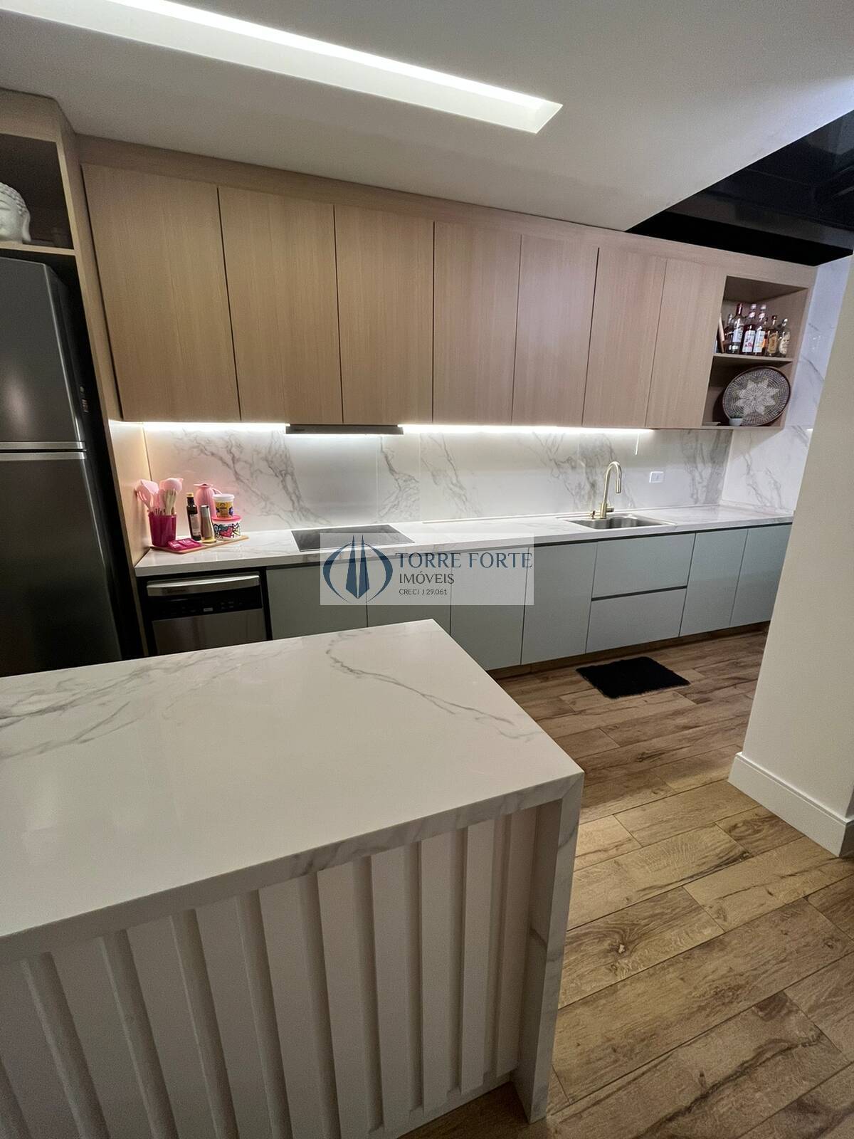 Apartamento à venda com 2 quartos, 79m² - Foto 4