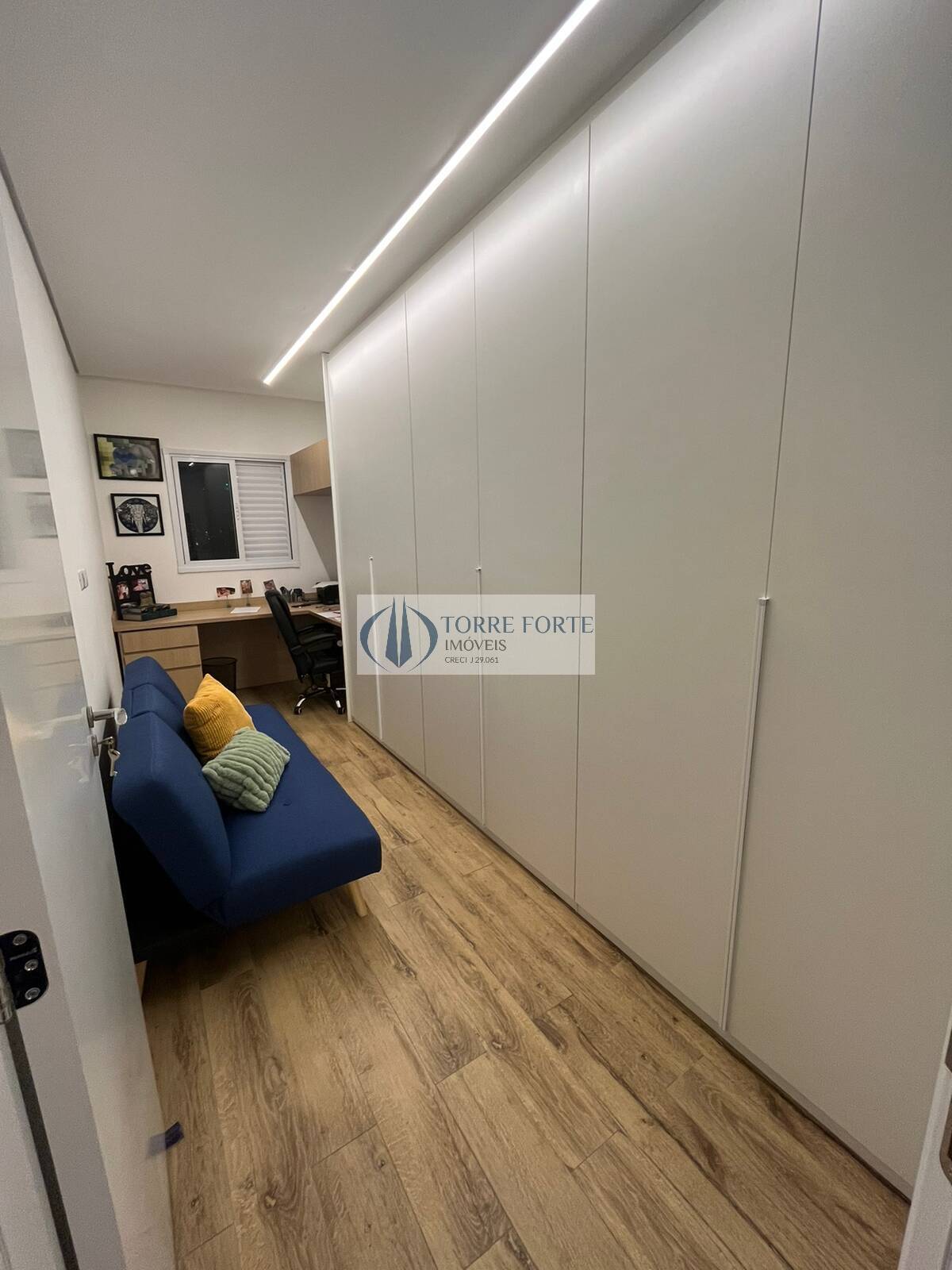 Apartamento à venda com 2 quartos, 79m² - Foto 8