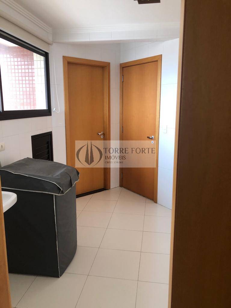 Apartamento à venda com 4 quartos, 208m² - Foto 9