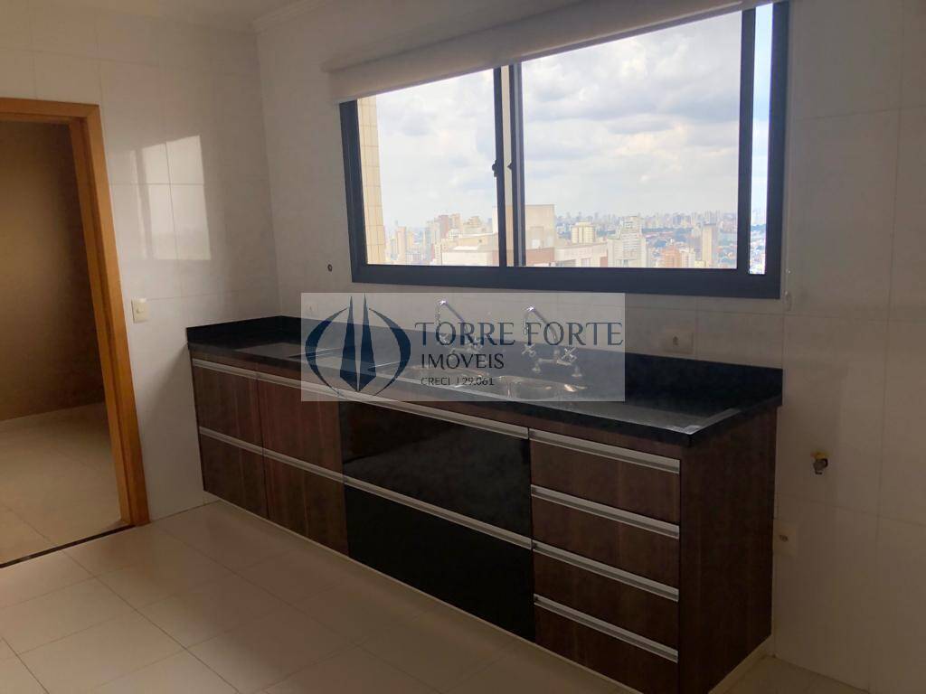 Apartamento à venda com 4 quartos, 208m² - Foto 4