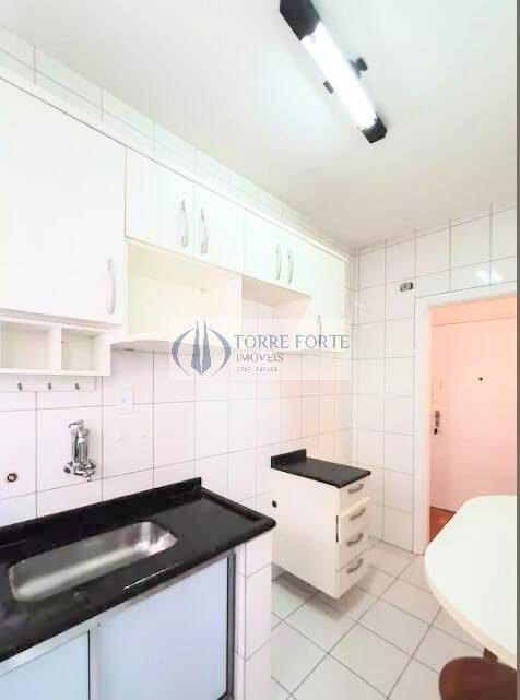 Apartamento à venda com 2 quartos, 70m² - Foto 4