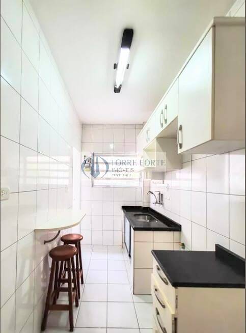 Apartamento à venda com 2 quartos, 70m² - Foto 1