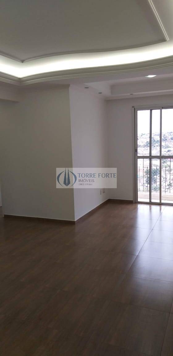 Apartamento à venda com 3 quartos, 61m² - Foto 6