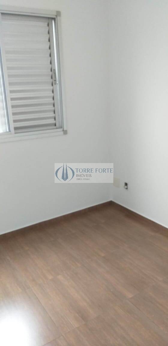 Apartamento à venda com 3 quartos, 61m² - Foto 12