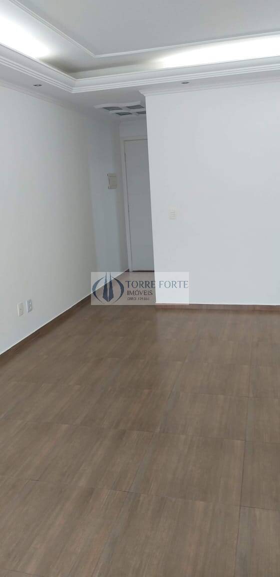 Apartamento à venda com 3 quartos, 61m² - Foto 17