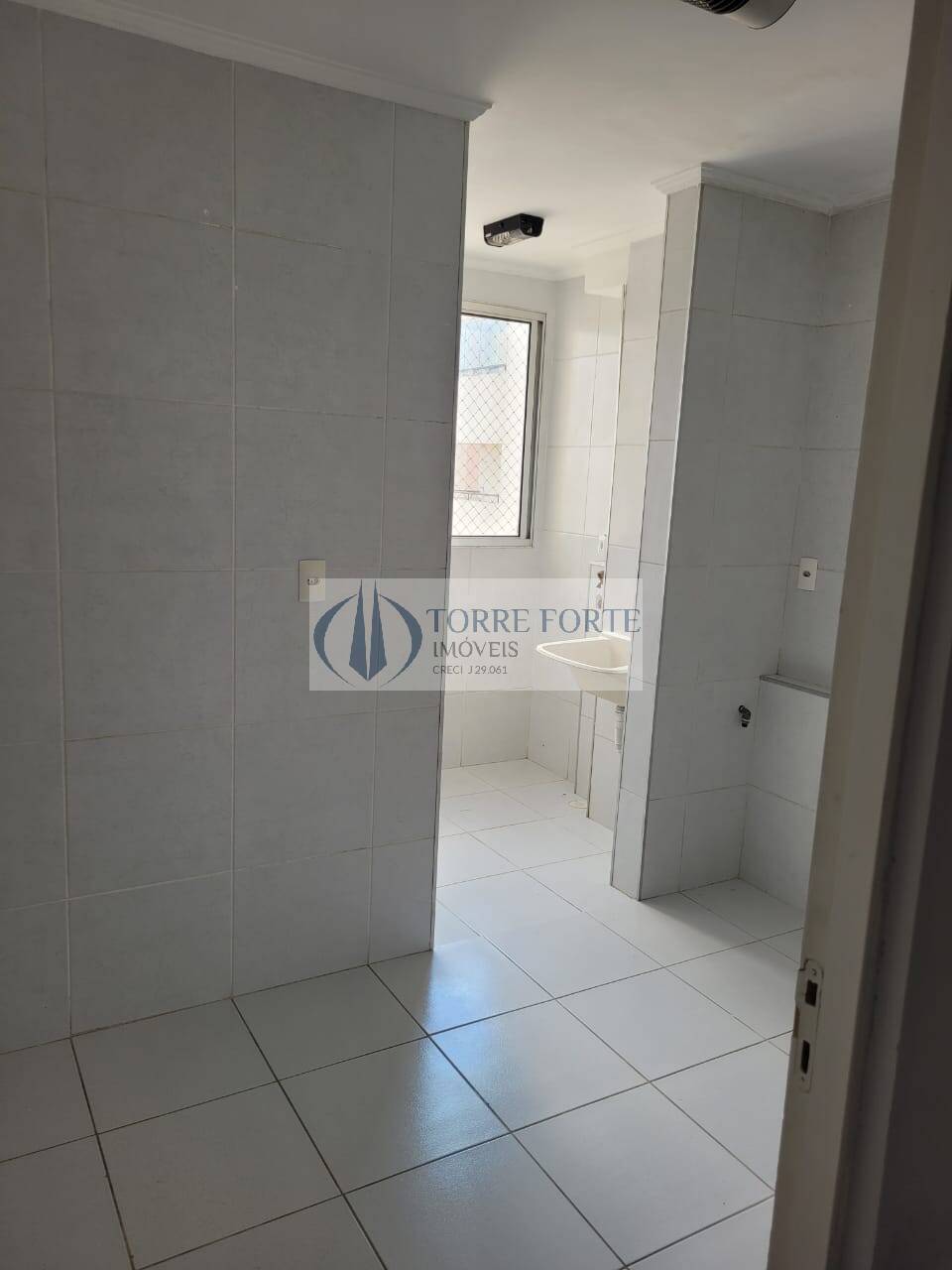 Apartamento à venda com 2 quartos, 64m² - Foto 6