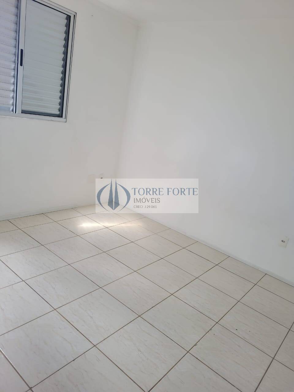 Apartamento à venda com 2 quartos, 64m² - Foto 5