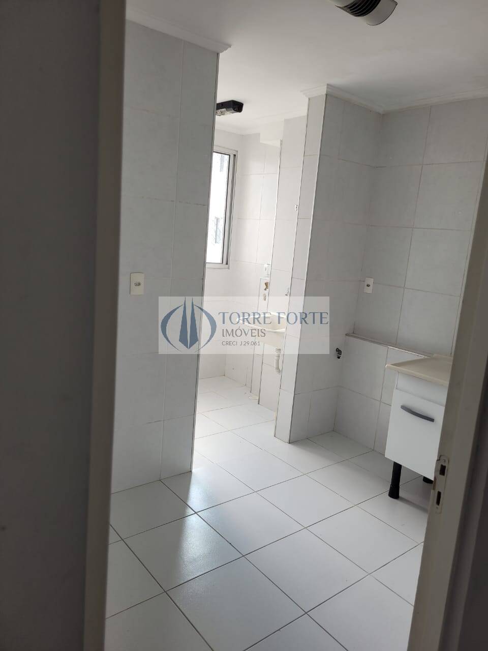 Apartamento à venda com 2 quartos, 64m² - Foto 12