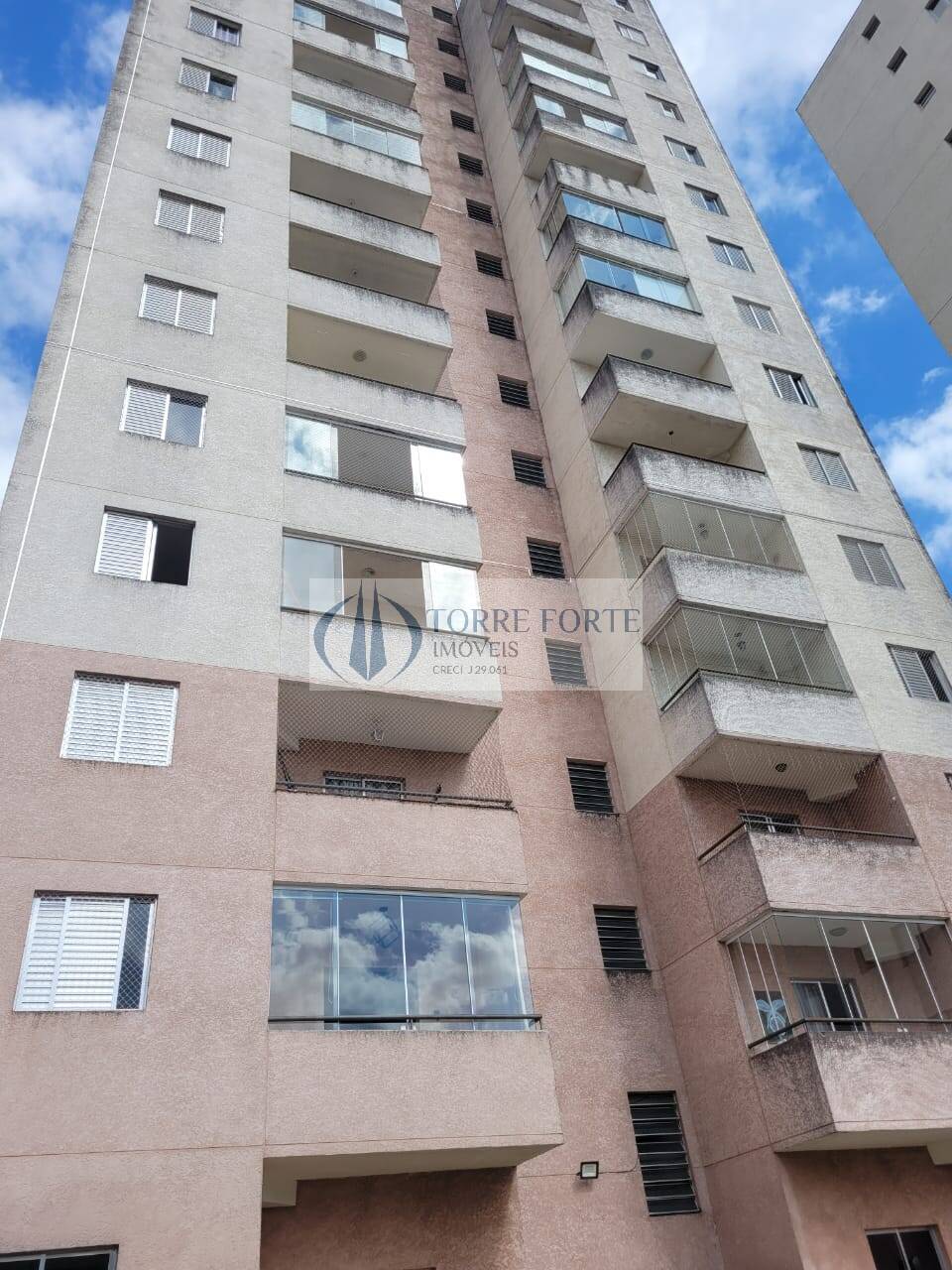 Apartamento à venda com 2 quartos, 64m² - Foto 17