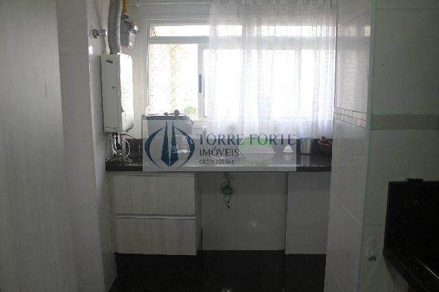 Apartamento à venda com 2 quartos, 105m² - Foto 11