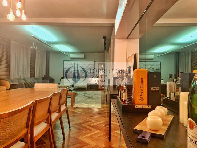 Apartamento à venda com 4 quartos, 215m² - Foto 6