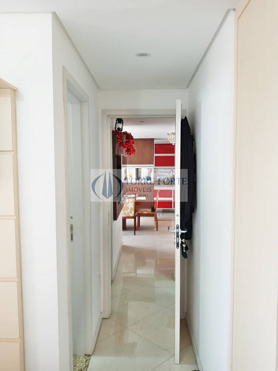 Apartamento à venda com 2 quartos, 75m² - Foto 7