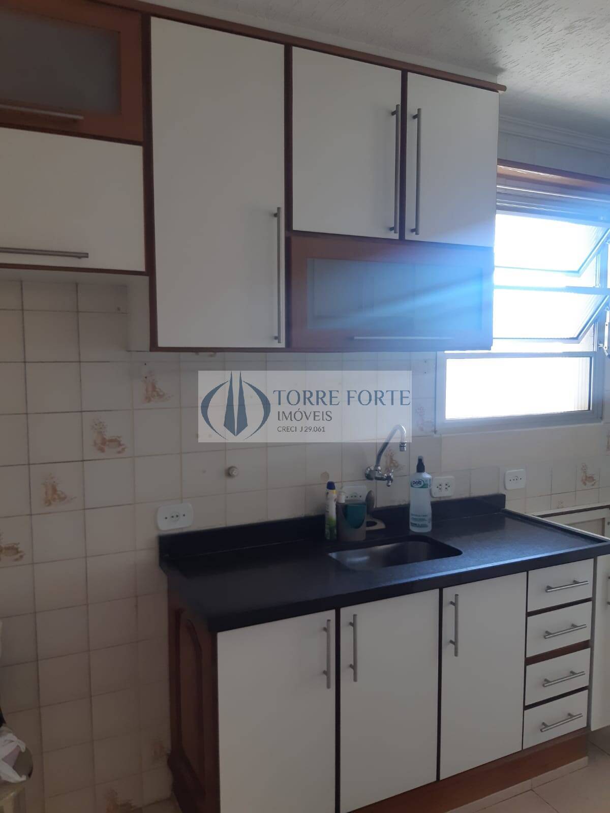 Apartamento à venda com 2 quartos, 69m² - Foto 2