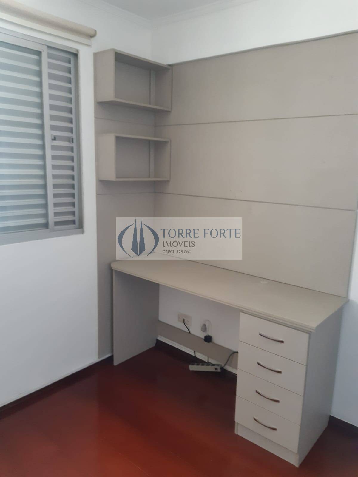 Apartamento à venda com 2 quartos, 69m² - Foto 4