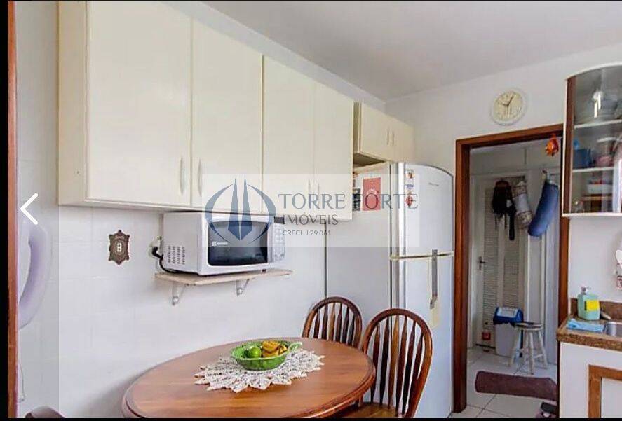 Apartamento à venda com 3 quartos, 139m² - Foto 9